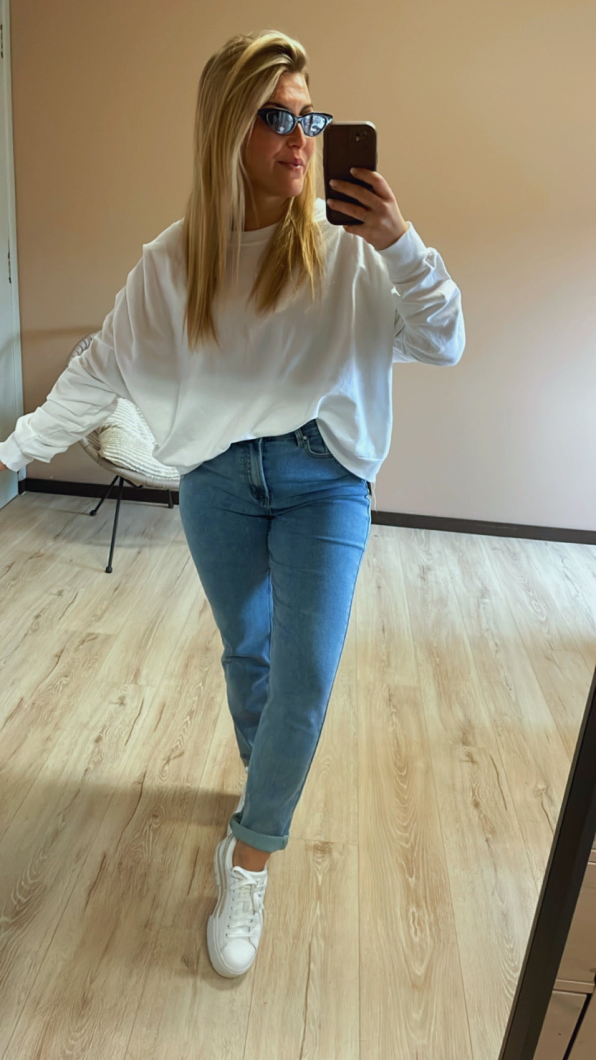 Long sleeve white