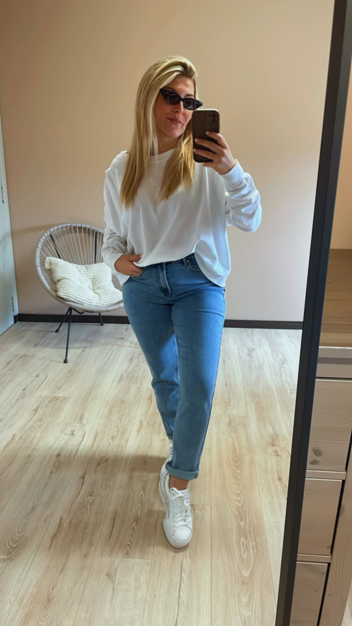 Long sleeve white