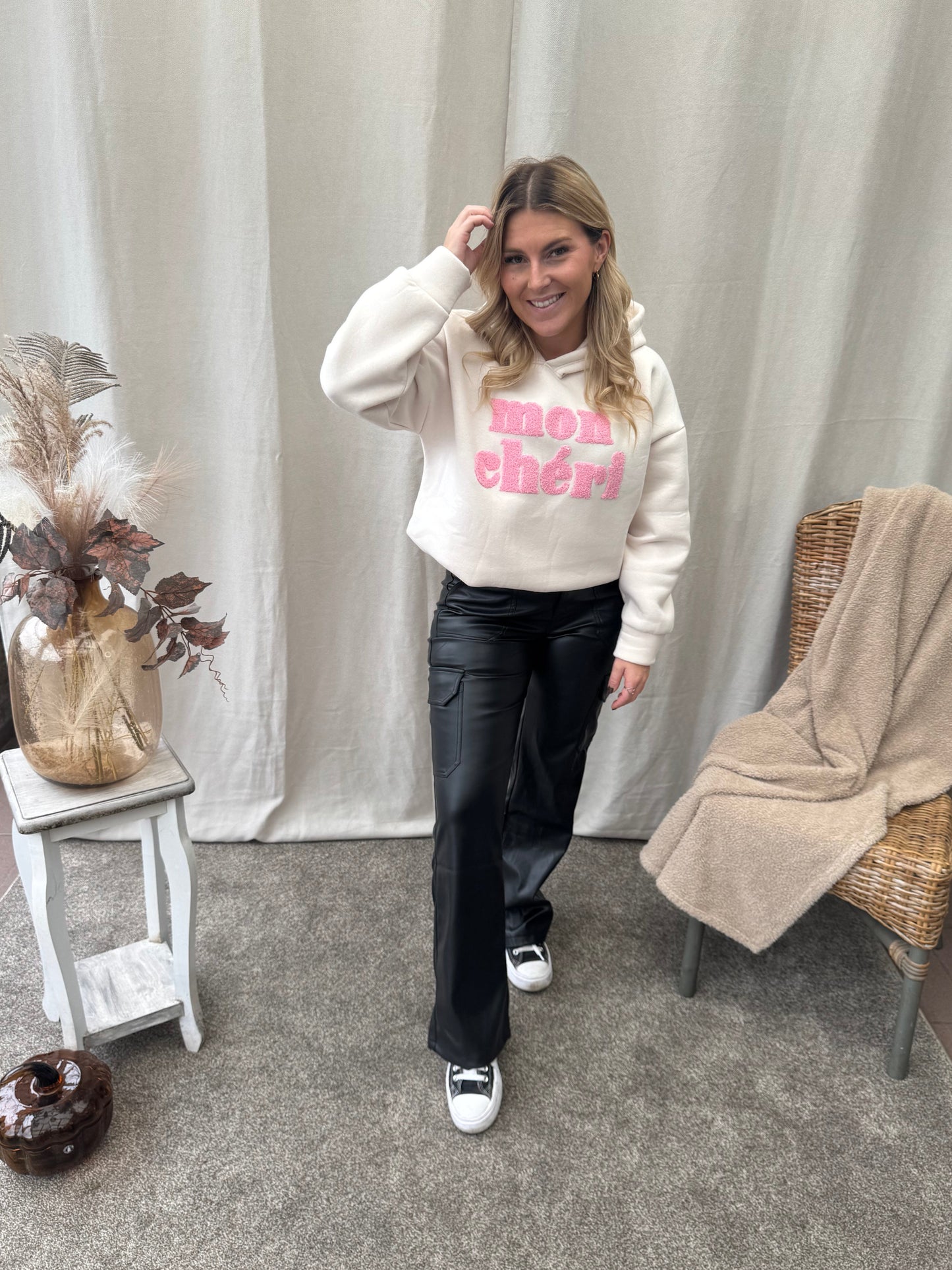 "Mon chérie" hoodie beige