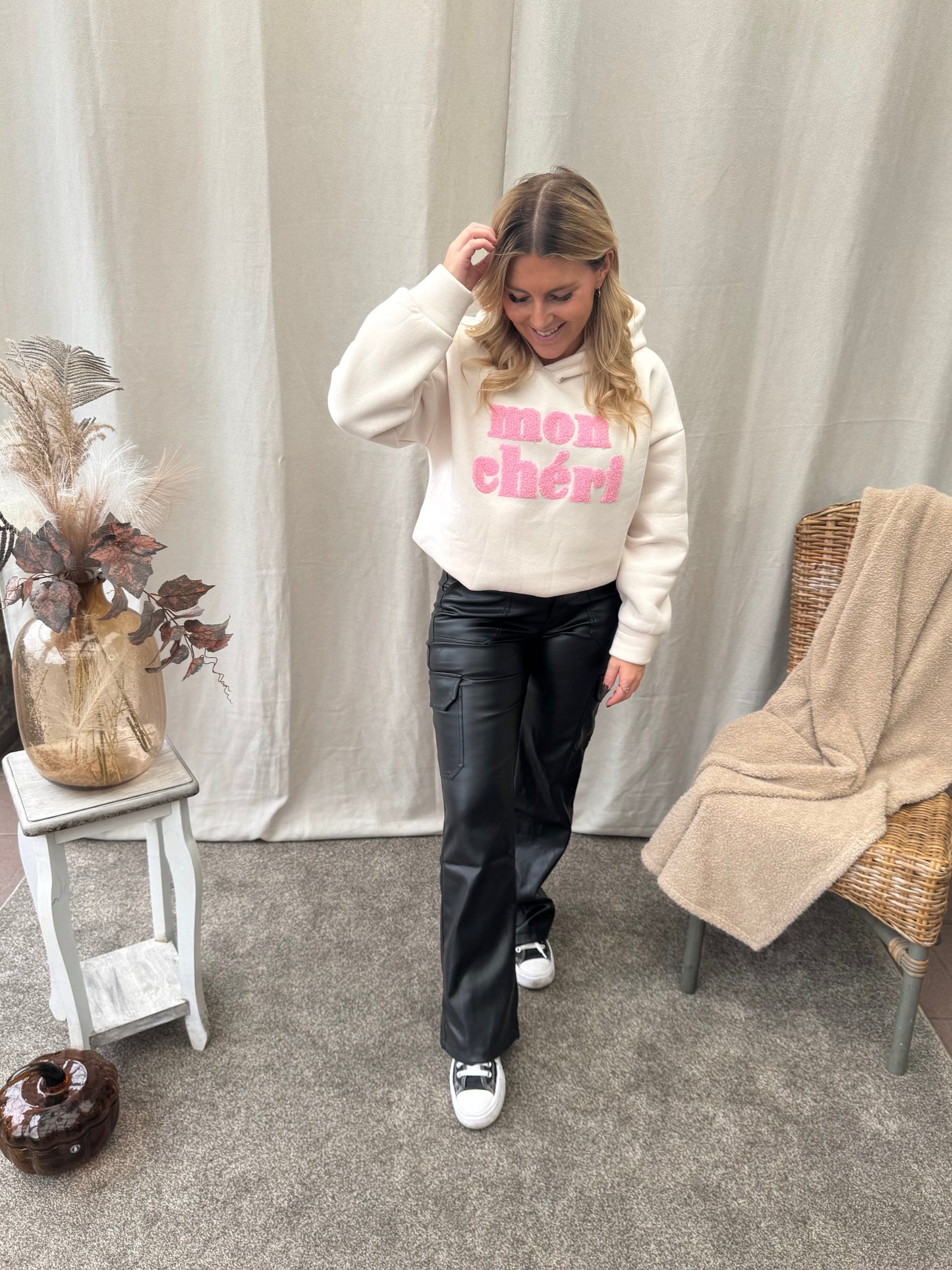 "Mon chérie" hoodie beige