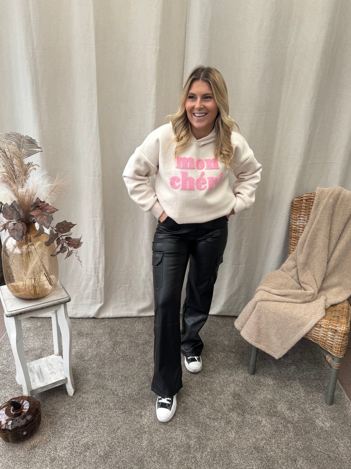 "Mon chérie" hoodie beige