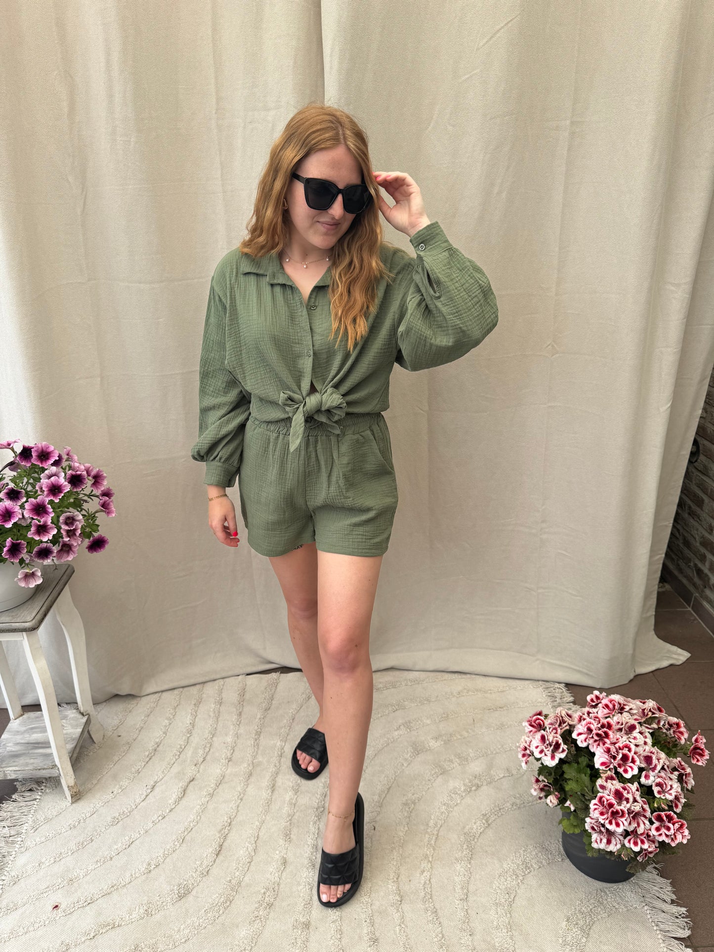 Short tetra set kaki